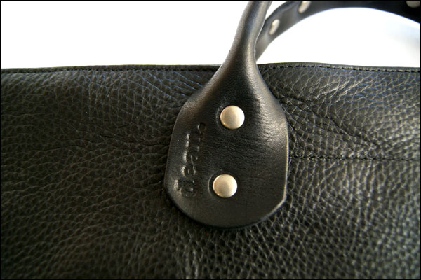 ★dean. ub 07 Studded Handle Railway Bag